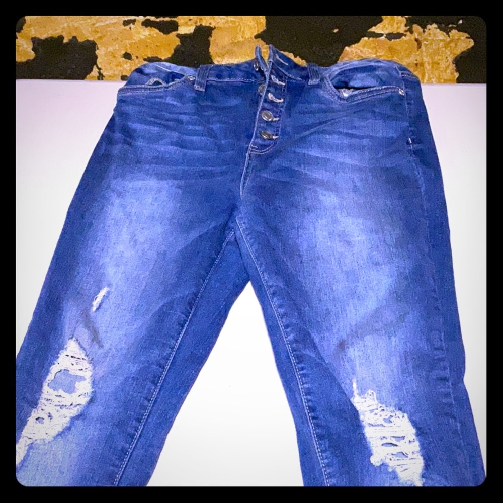 High waisted jeans
